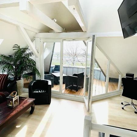 Luxury Rooftop Loft With River View 10Min To City Appartement Düsseldorf Buitenkant foto