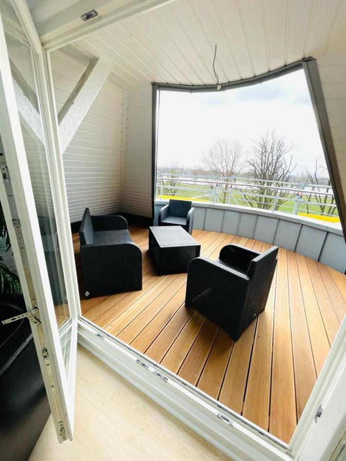 Luxury Rooftop Loft With River View 10Min To City Appartement Düsseldorf Buitenkant foto