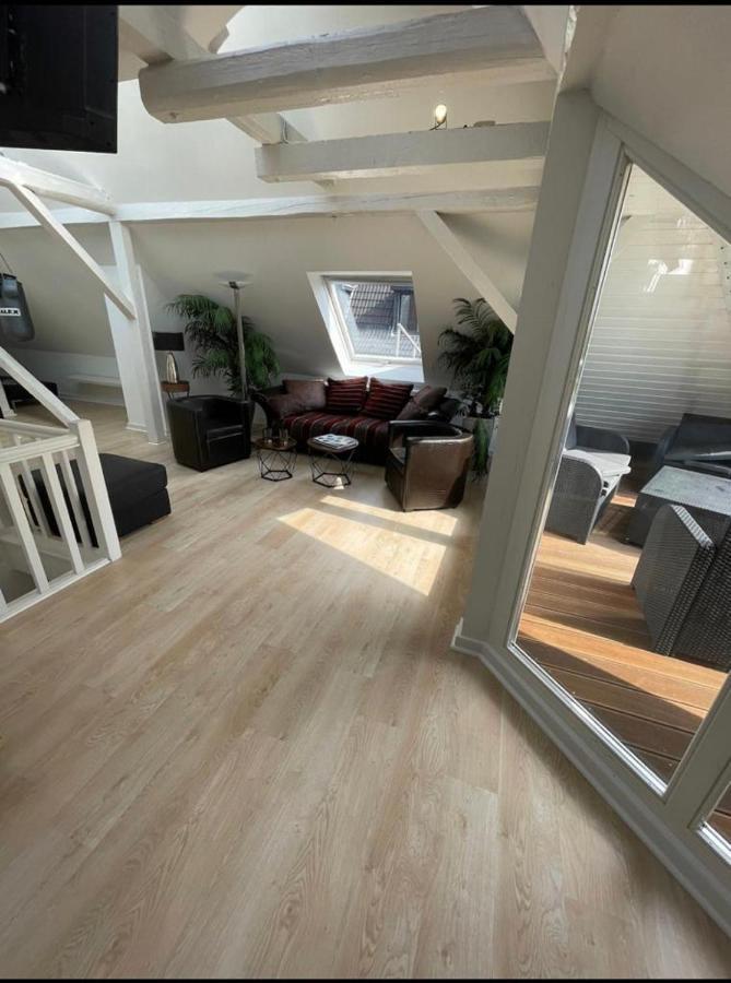 Luxury Rooftop Loft With River View 10Min To City Appartement Düsseldorf Buitenkant foto
